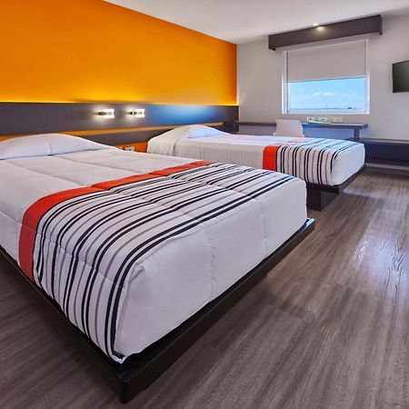 City Express Junior By Marriott Leon Centro De Convenciones エクステリア 写真