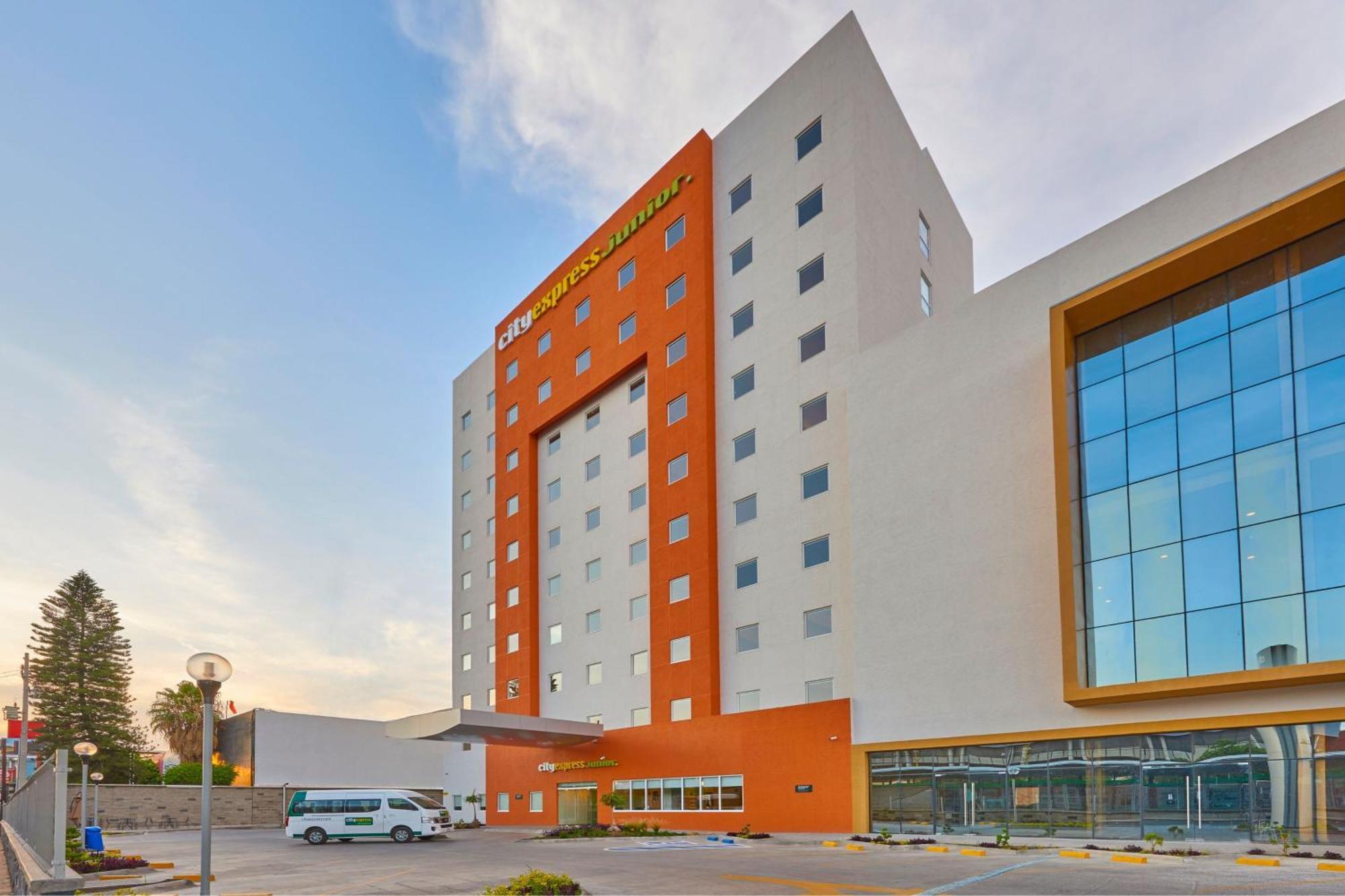 City Express Junior By Marriott Leon Centro De Convenciones エクステリア 写真