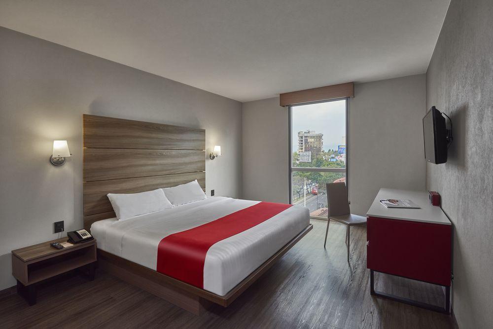 City Express Junior By Marriott Leon Centro De Convenciones エクステリア 写真
